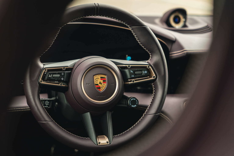 Porsche Taycan Turbo Cross Turismo