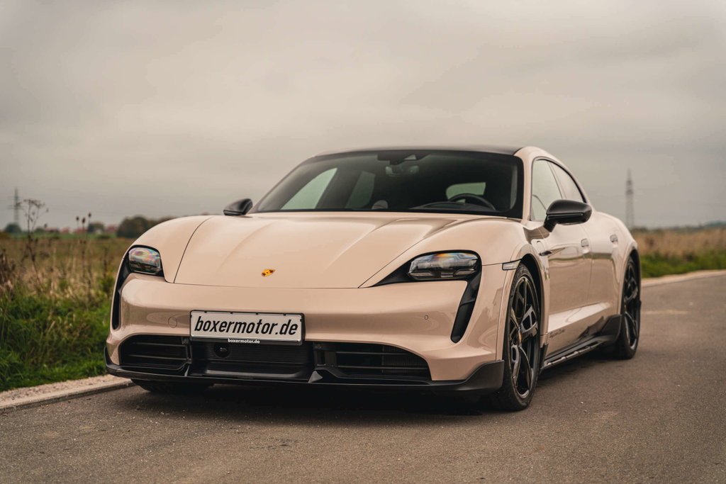 Porsche Taycan Turbo Cross Turismo