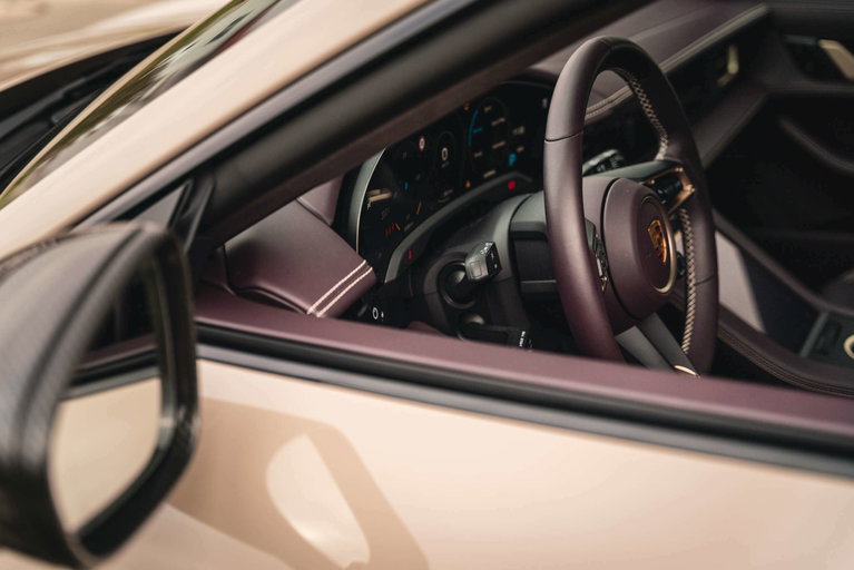 Porsche Taycan Turbo Cross Turismo