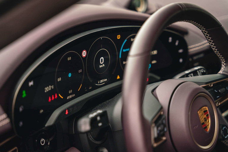 Porsche Taycan Turbo Cross Turismo
