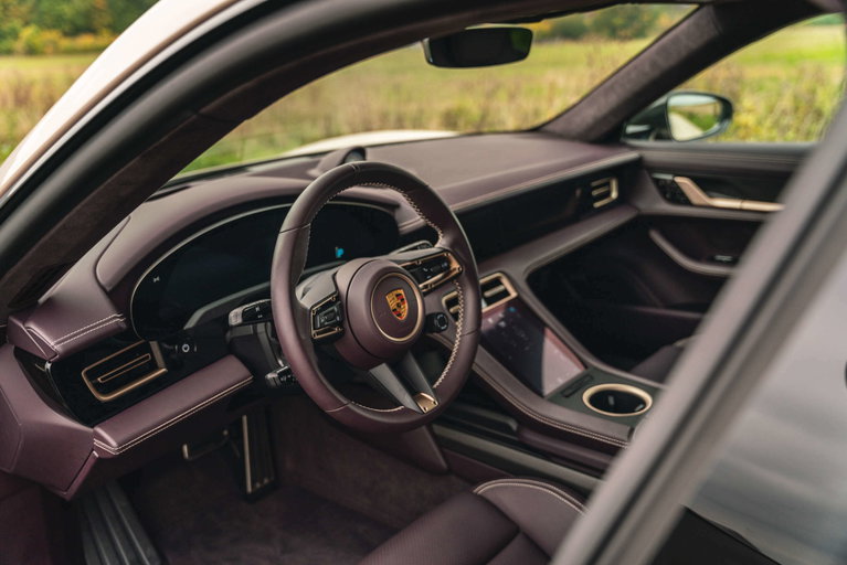 Porsche Taycan Turbo Cross Turismo