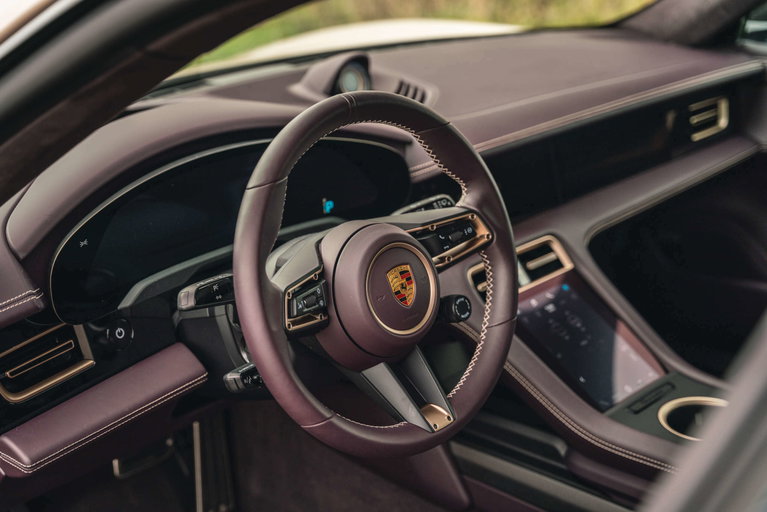 Porsche Taycan Turbo Cross Turismo