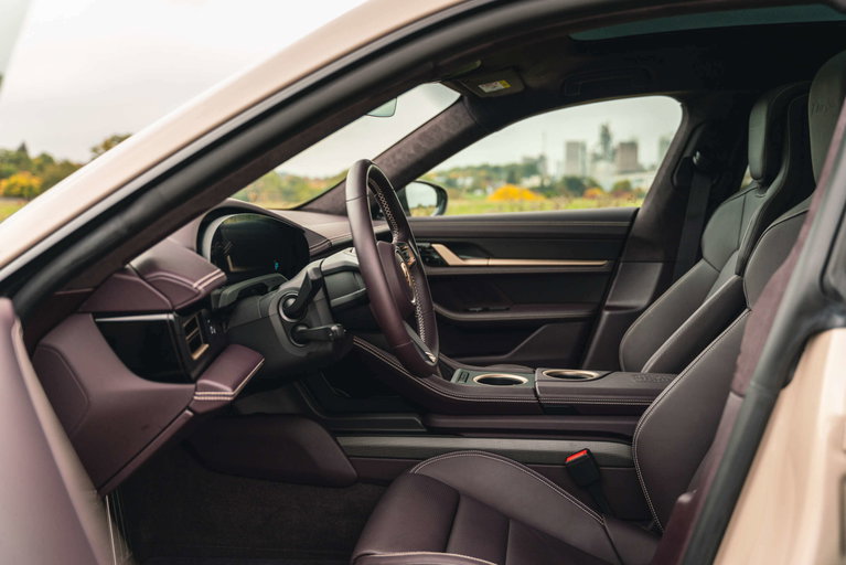 Porsche Taycan Turbo Cross Turismo