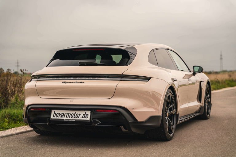 Porsche Taycan Turbo Cross Turismo