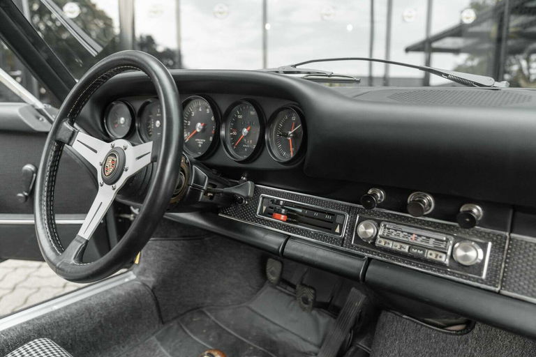 Porsche 911 S (F-Modell)