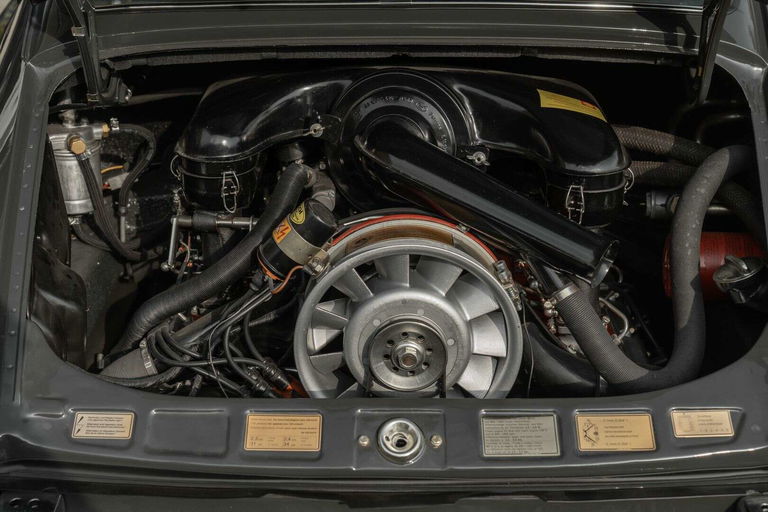 Porsche 911 S (F-Modell)