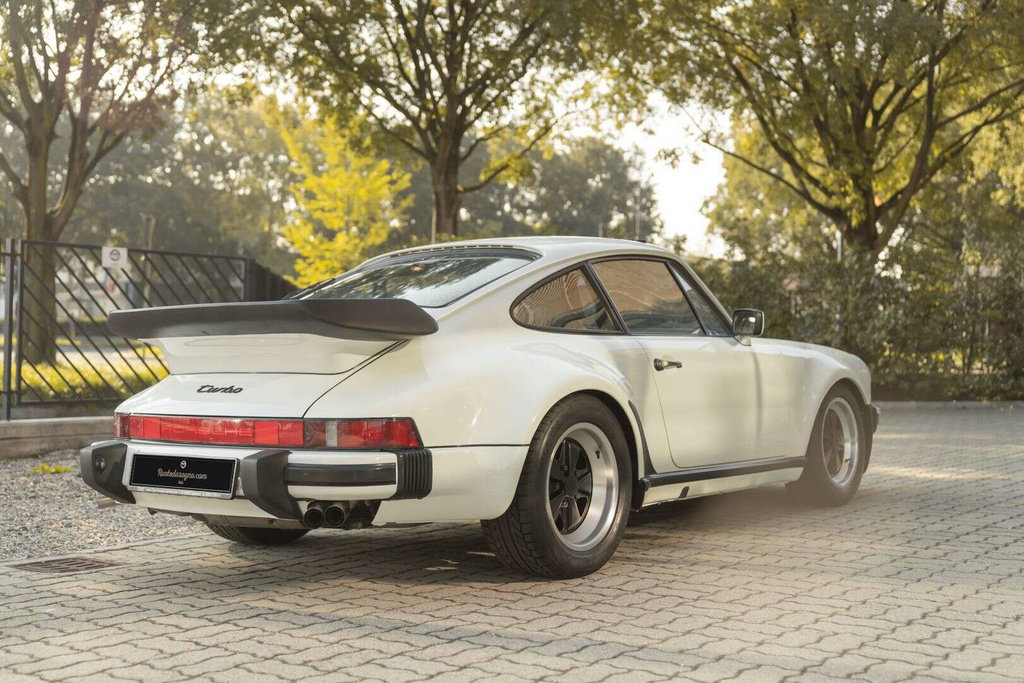 Porsche 911 Turbo 5 Gang
