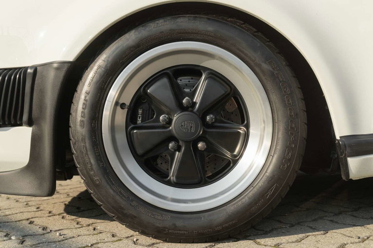Porsche 911 Turbo 5 Gang