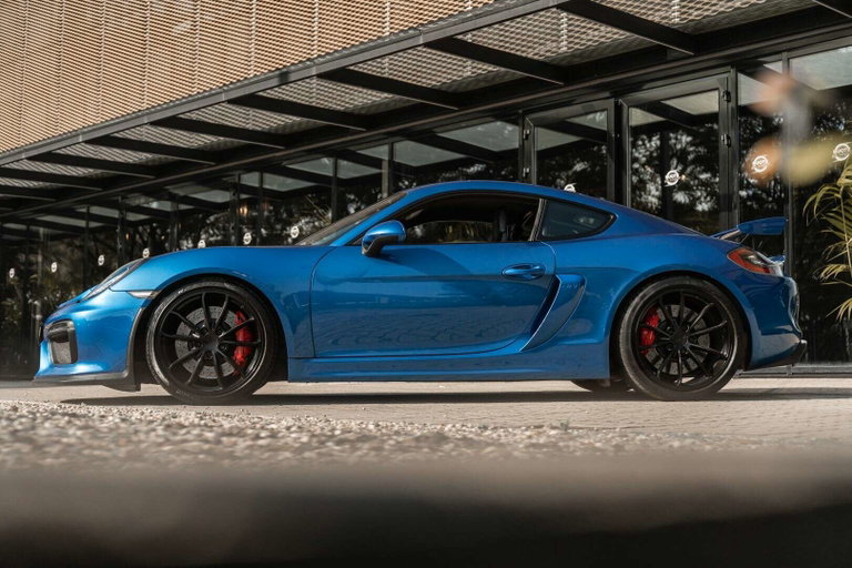 Porsche 981 Cayman GT4