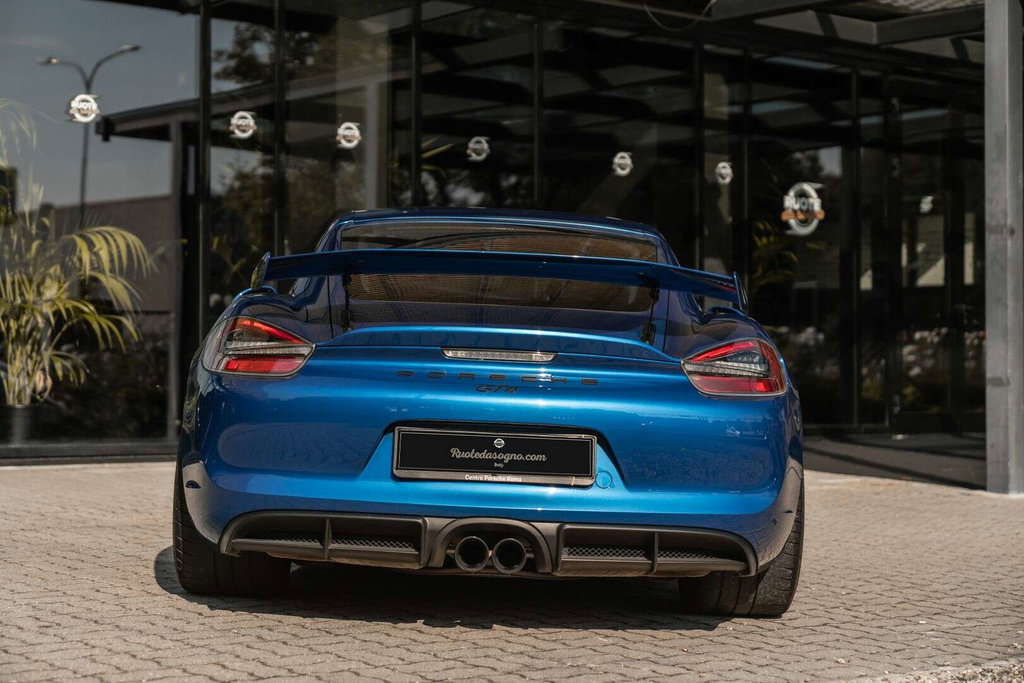 Porsche 981 Cayman GT4