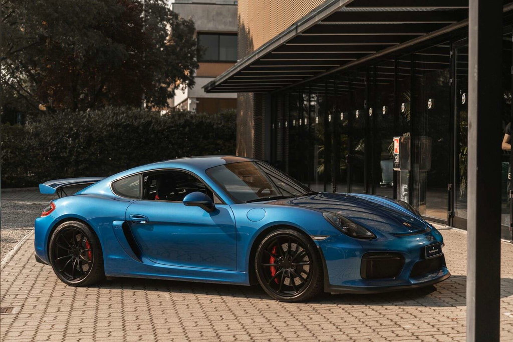 Porsche 981 Cayman GT4