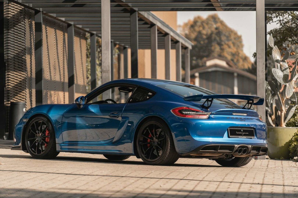 Porsche 981 Cayman GT4