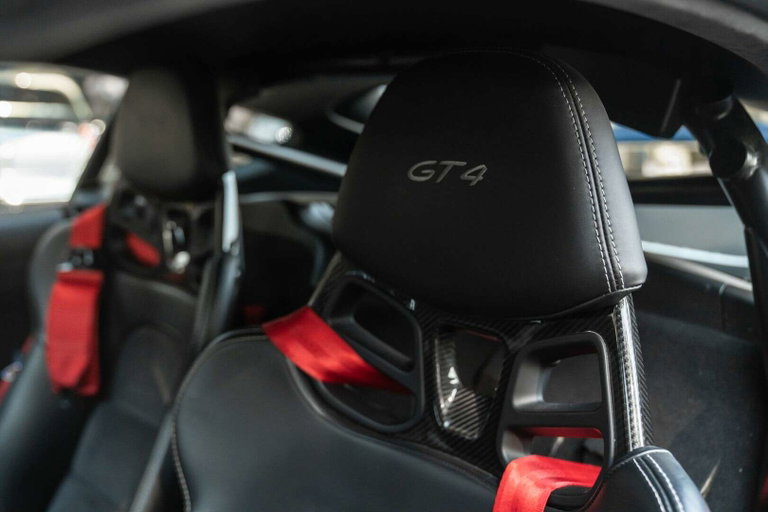Porsche 981 Cayman GT4