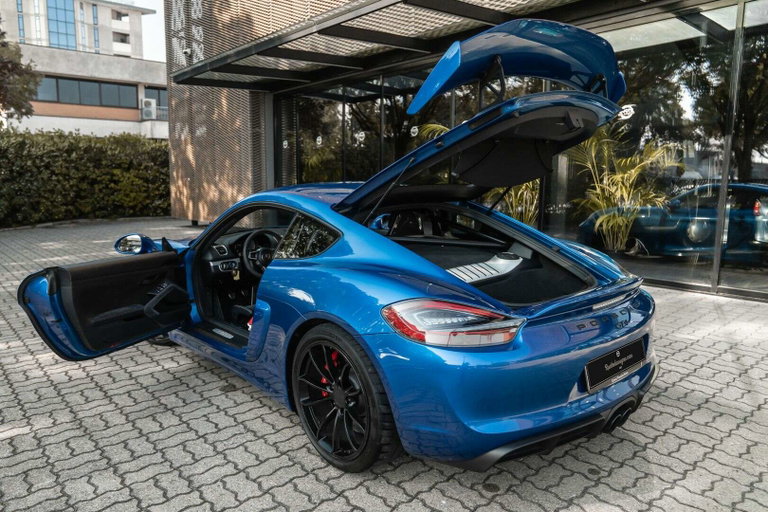 Porsche 981 Cayman GT4