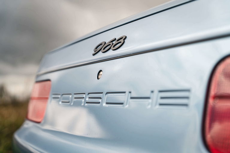 Porsche 968