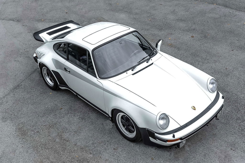 Porsche 911 Turbo 3.0 (US)