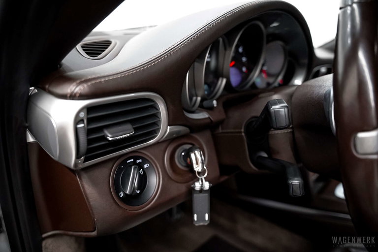 Porsche 997.2 Carrera 4S