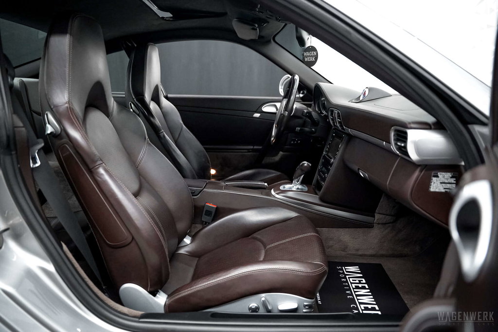 Porsche 997.2 Carrera 4S
