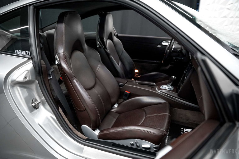 Porsche 997.2 Carrera 4S