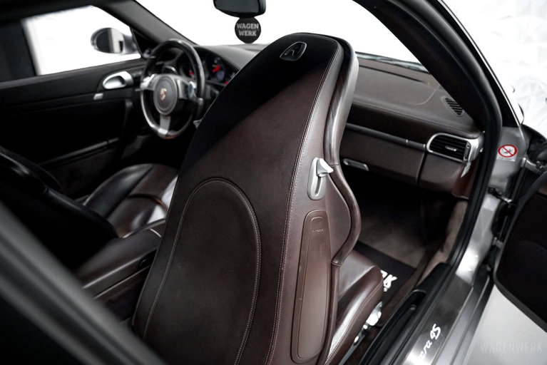 Porsche 997.2 Carrera 4S