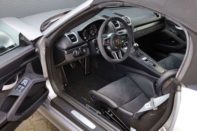 Porsche 981 Boxster Spyder