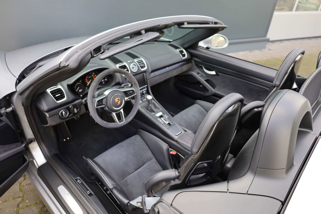 Porsche 981 Boxster Spyder