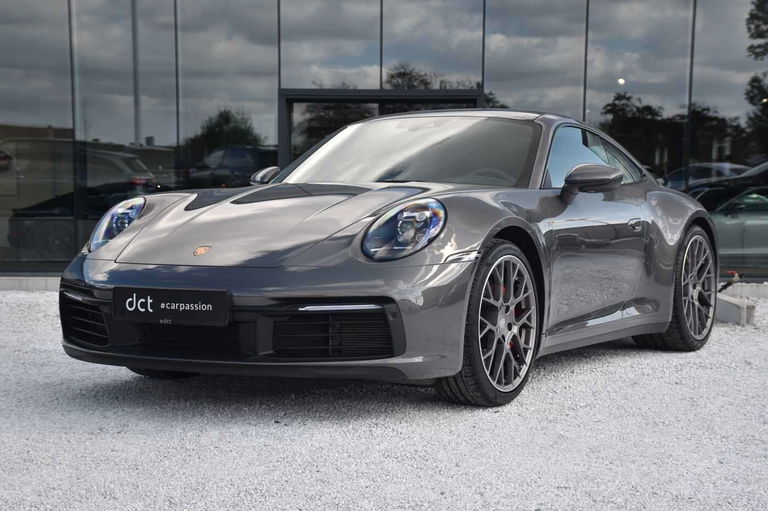 Porsche 992 Carrera 4S