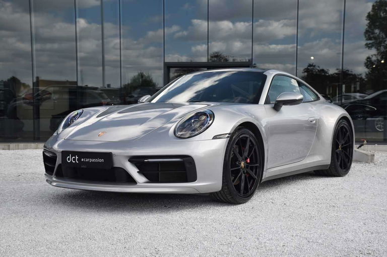 Porsche 992 Carrera 4S