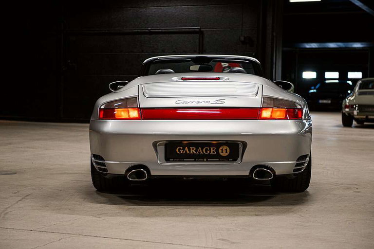 Porsche 996.2 Carrera 4S
