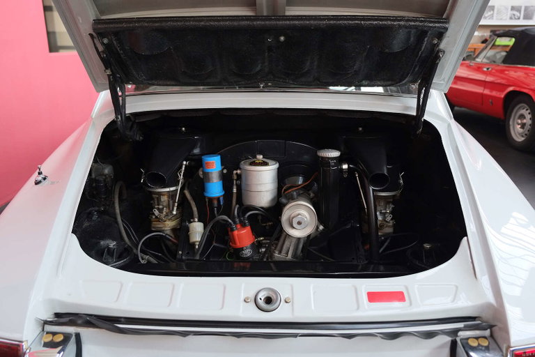Porsche 912