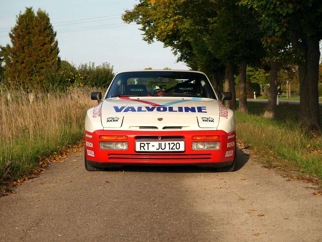 Porsche 944 Turbo Cup