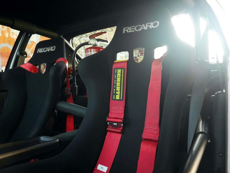 Porsche 944 Turbo Cup