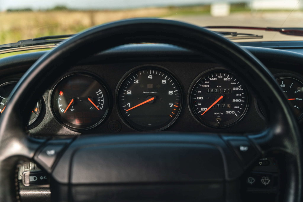 Porsche 964 Carrera 4