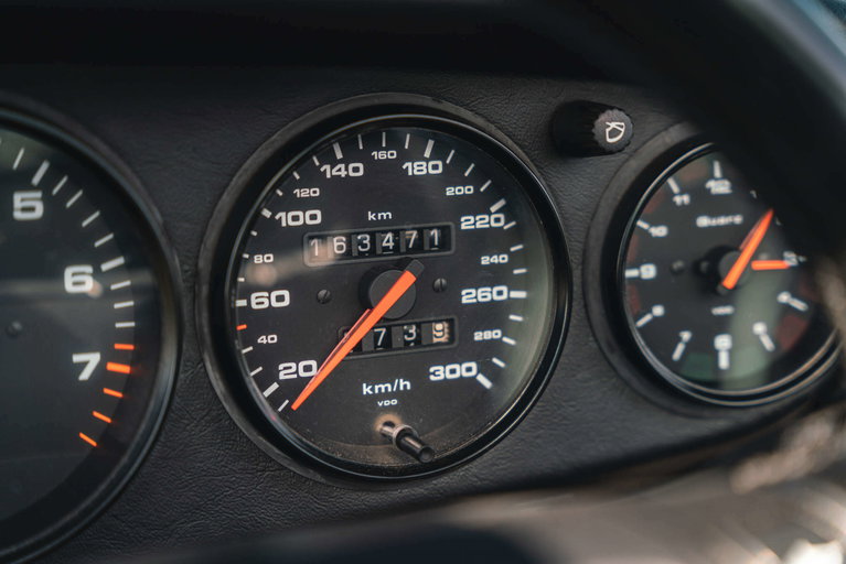 Porsche 964 Carrera 4