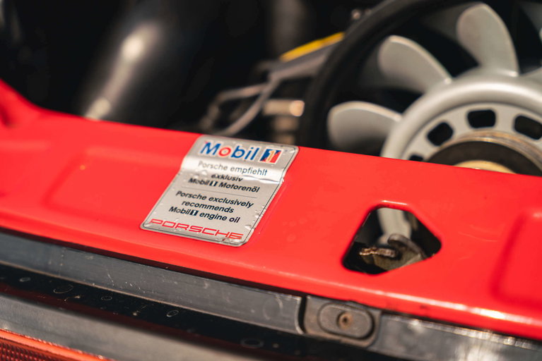 Porsche 964 Carrera 4