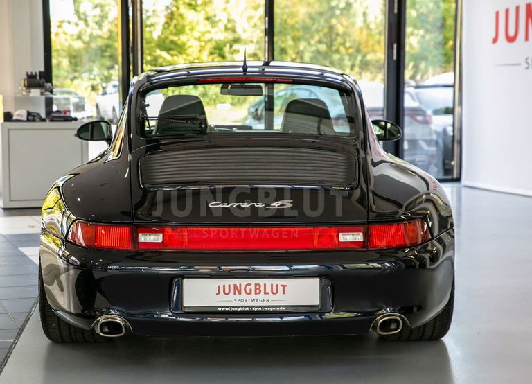 Porsche 993 Carrera 4S