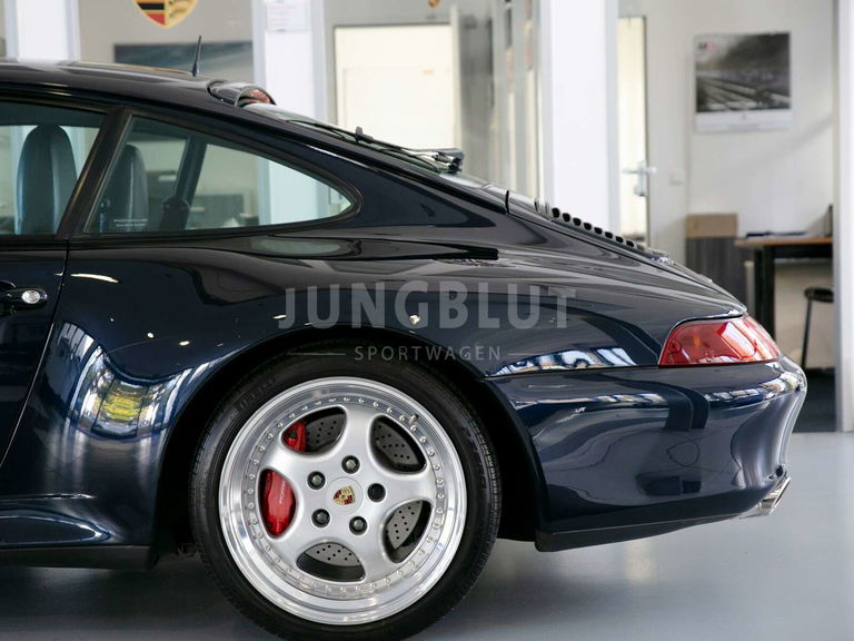 Porsche 993 Carrera 4S