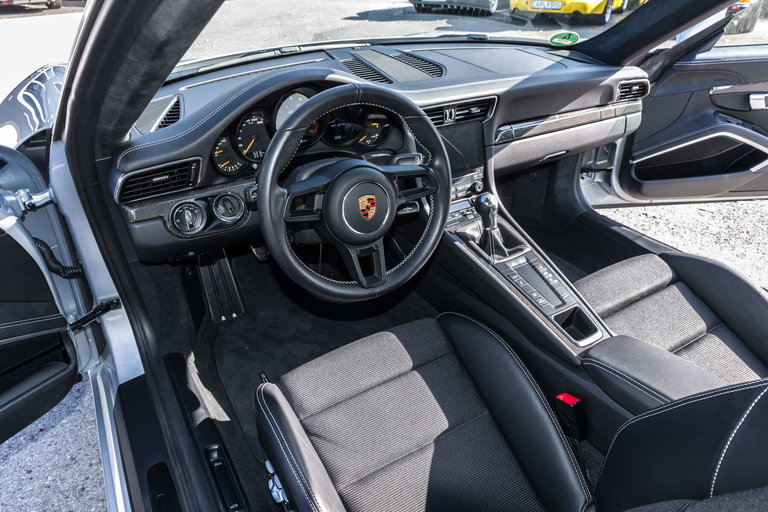 Porsche 991.2 GT3 Touring