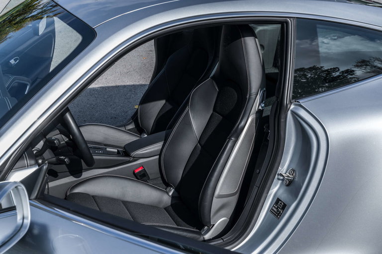 Porsche 991.2 GT3 Touring