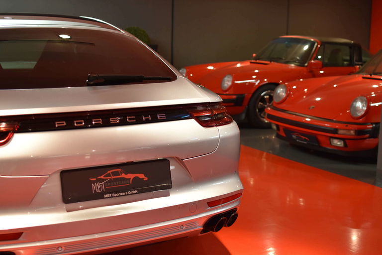 Porsche Panamera 4