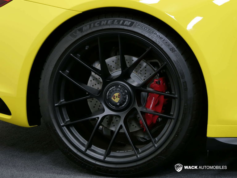 Porsche 991.2 Carrera GTS