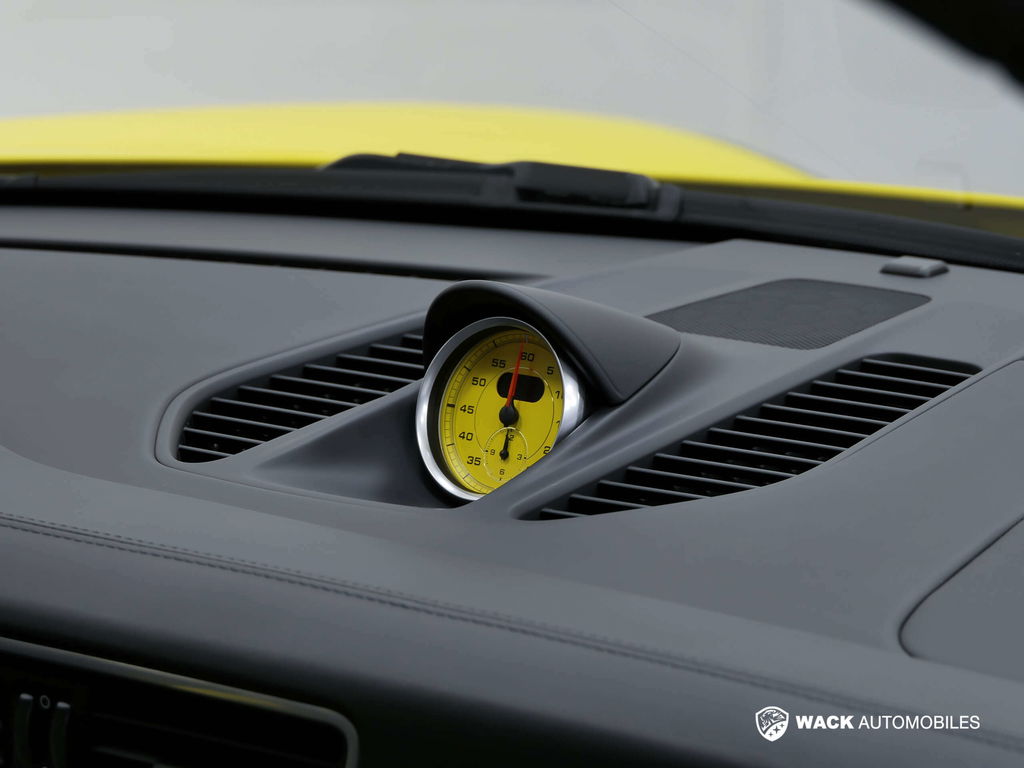 Porsche 991.2 Carrera GTS