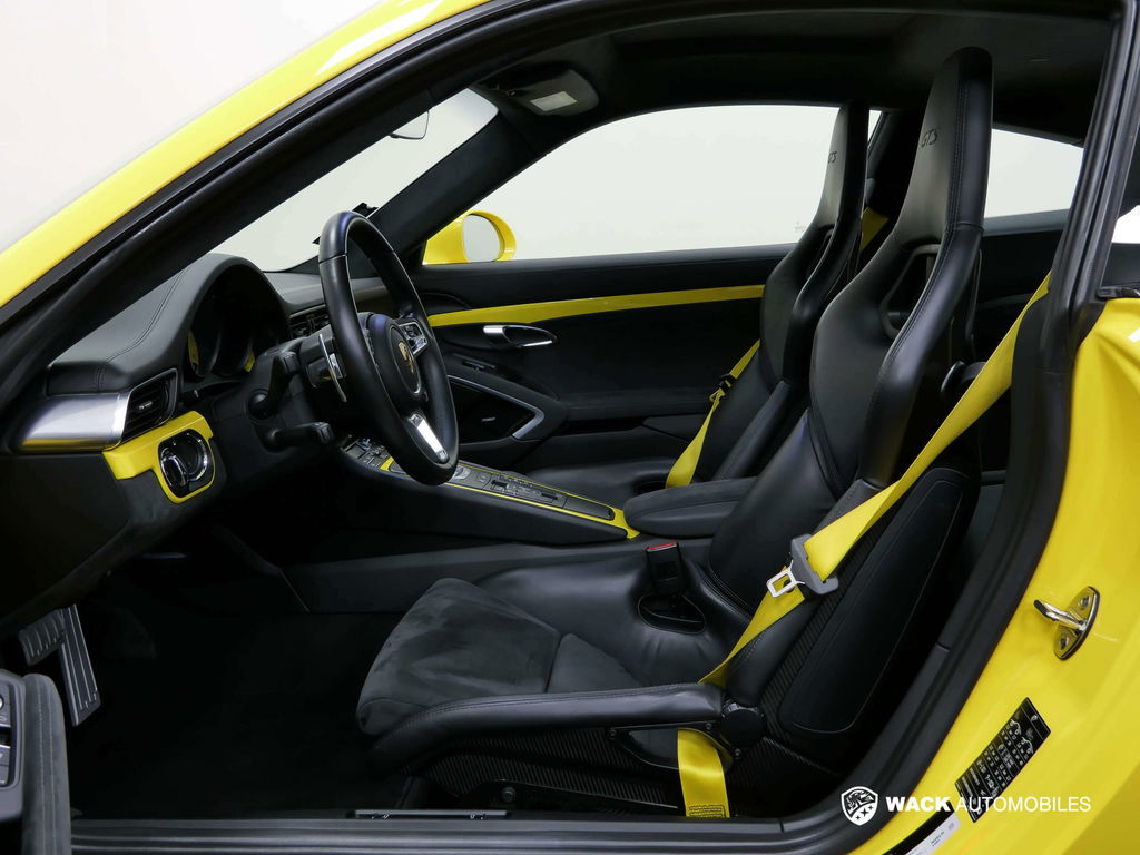 Porsche 991.2 Carrera GTS