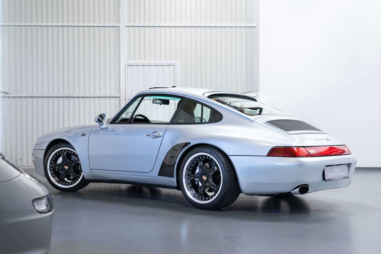 Porsche 993 Carrera 4