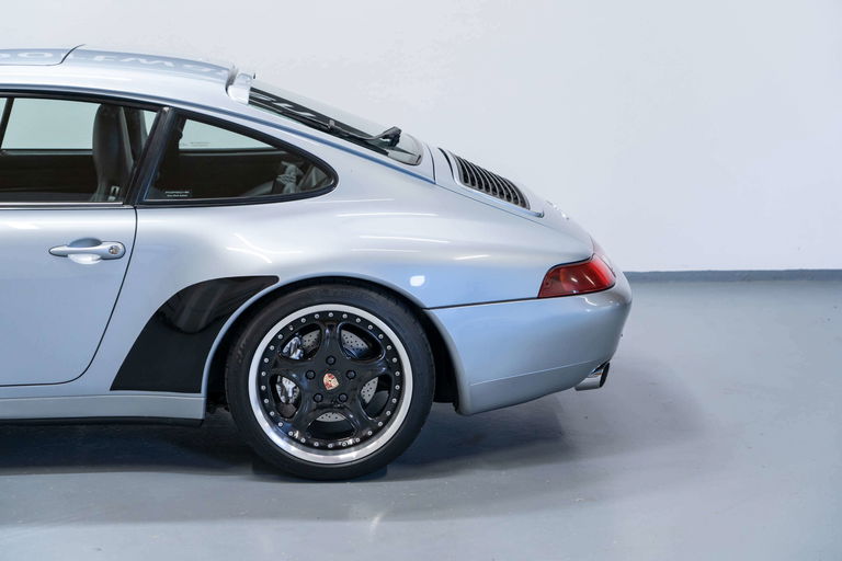 Porsche 993 Carrera 4