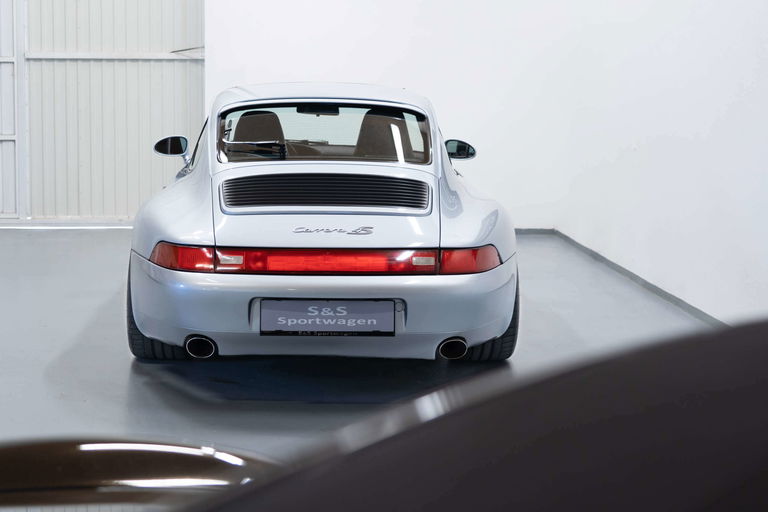 Porsche 993 Carrera 4