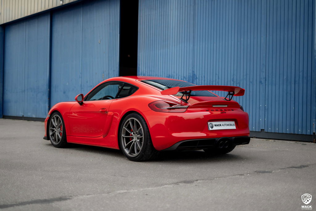 Porsche 981 Cayman GT4