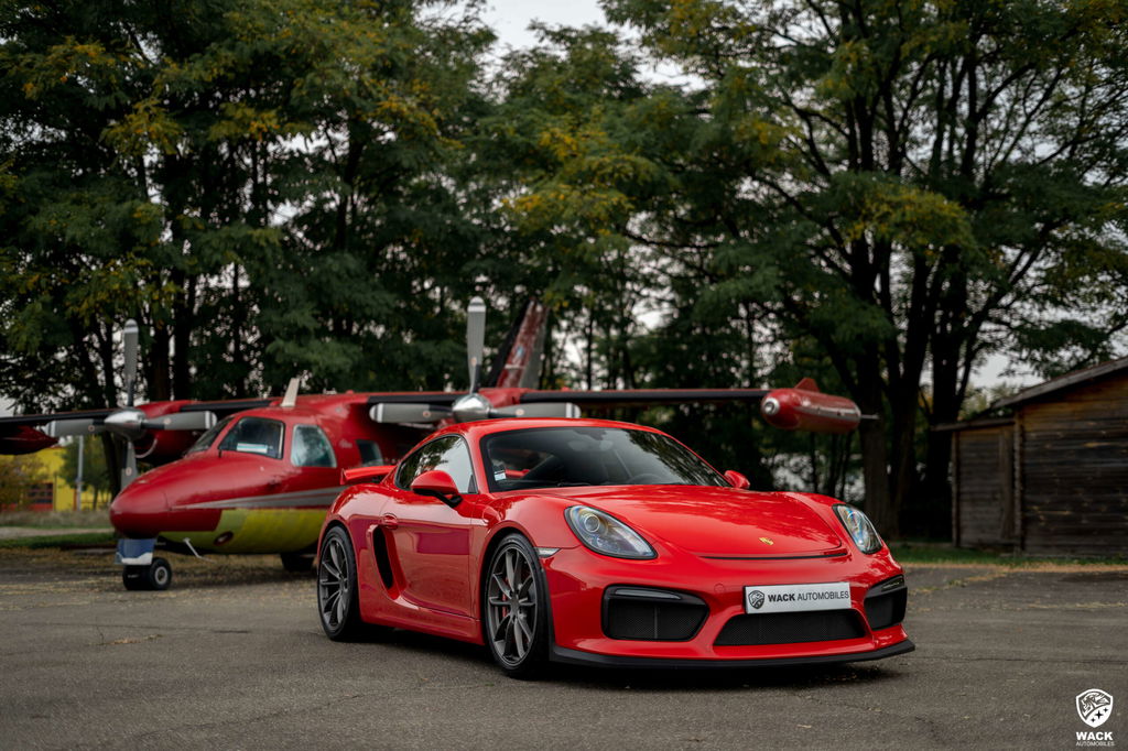 Porsche 981 Cayman GT4