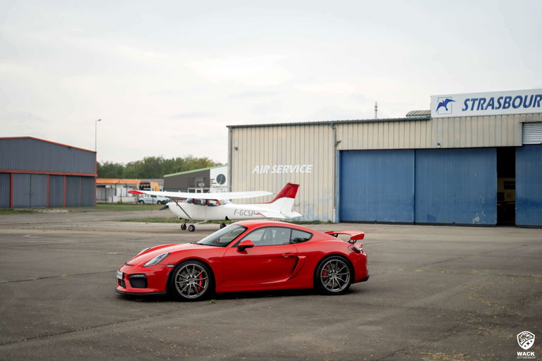 Porsche 981 Cayman GT4
