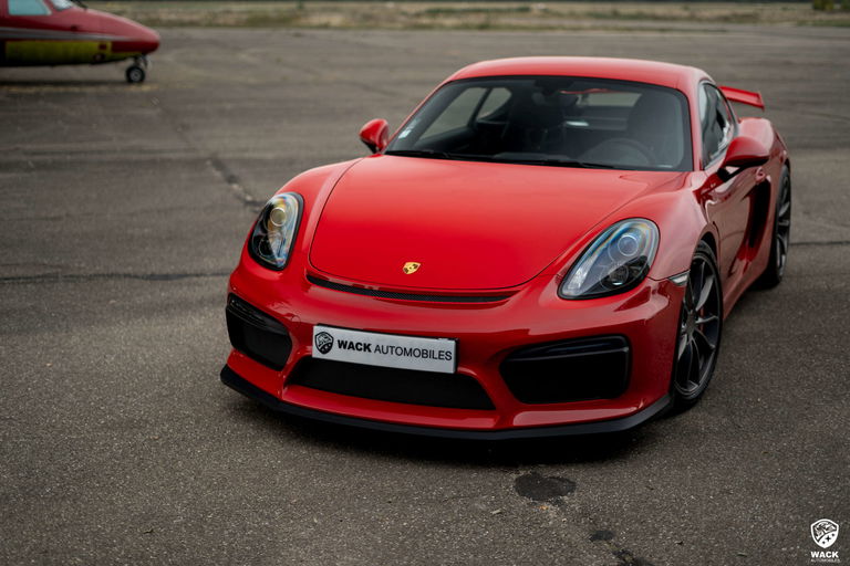 Porsche 981 Cayman GT4